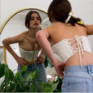 ISO: Are you am i little white corset